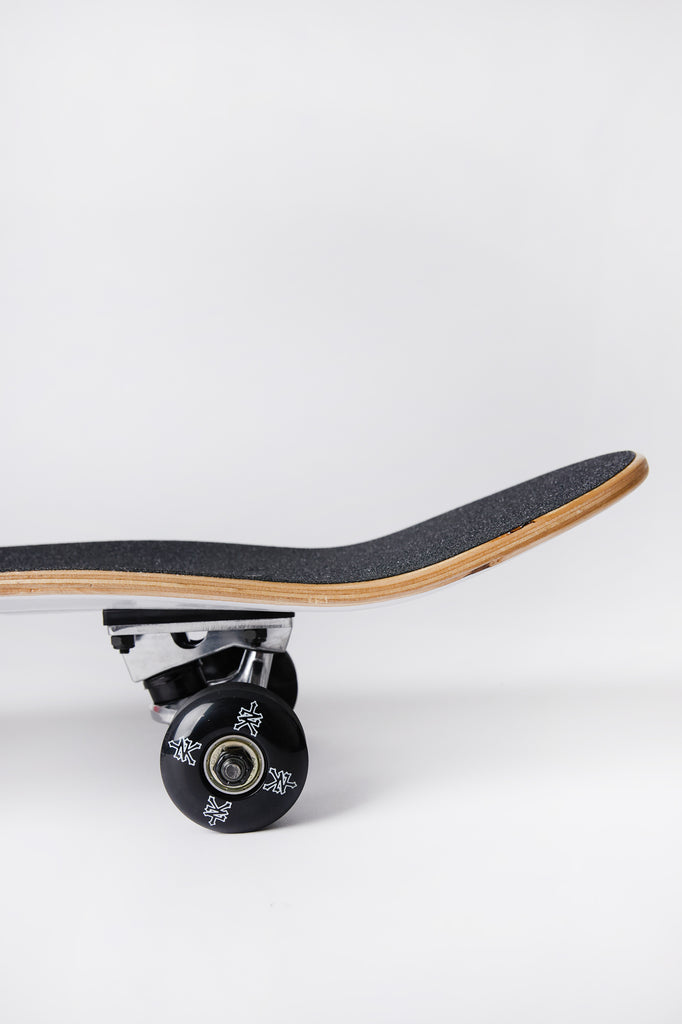 Tableau Skateboard Noir et Blanc | Street Art Galerie Tableau Skateboard Noir et Blanc | Street Art Galerie