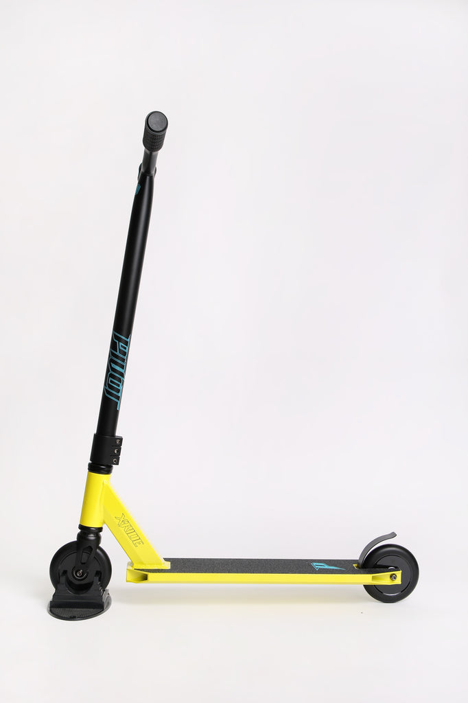 Pivot XRide Neon Yellow Scooter West49