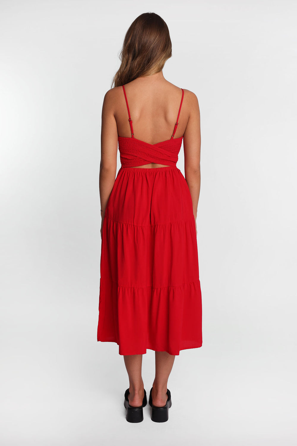 Robe maxi dos croisé à taille smockée Robe maxi dos croisé à taille smockée