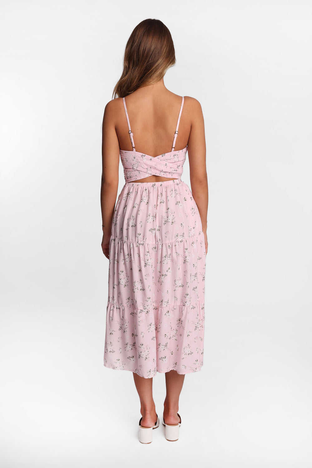 Robe maxi dos croisé à taille smockée Robe maxi dos croisé à taille smockée