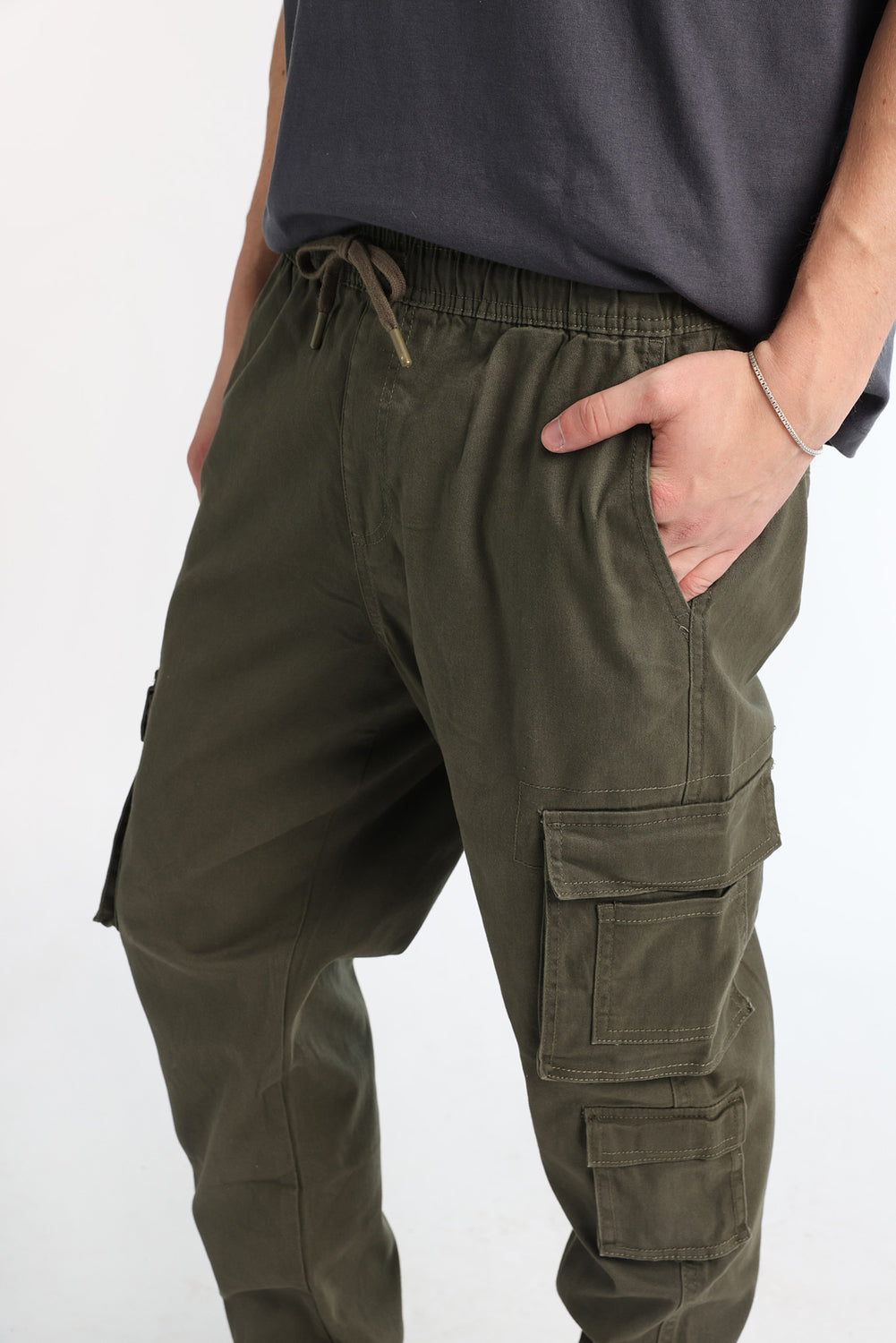 Jogger cargo utilitaire en sergé Jogger cargo utilitaire en sergé