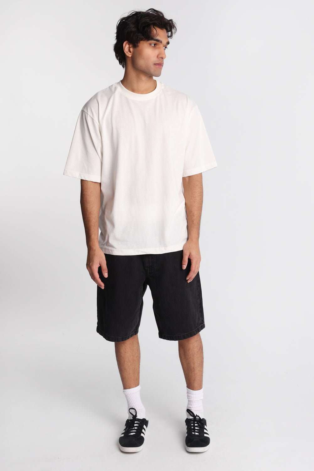 Loose Embroidered Denim Shorts Loose Embroidered Denim Shorts