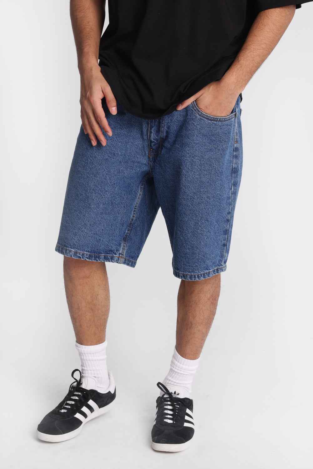 Loose Embroidered Denim Shorts Loose Embroidered Denim Shorts