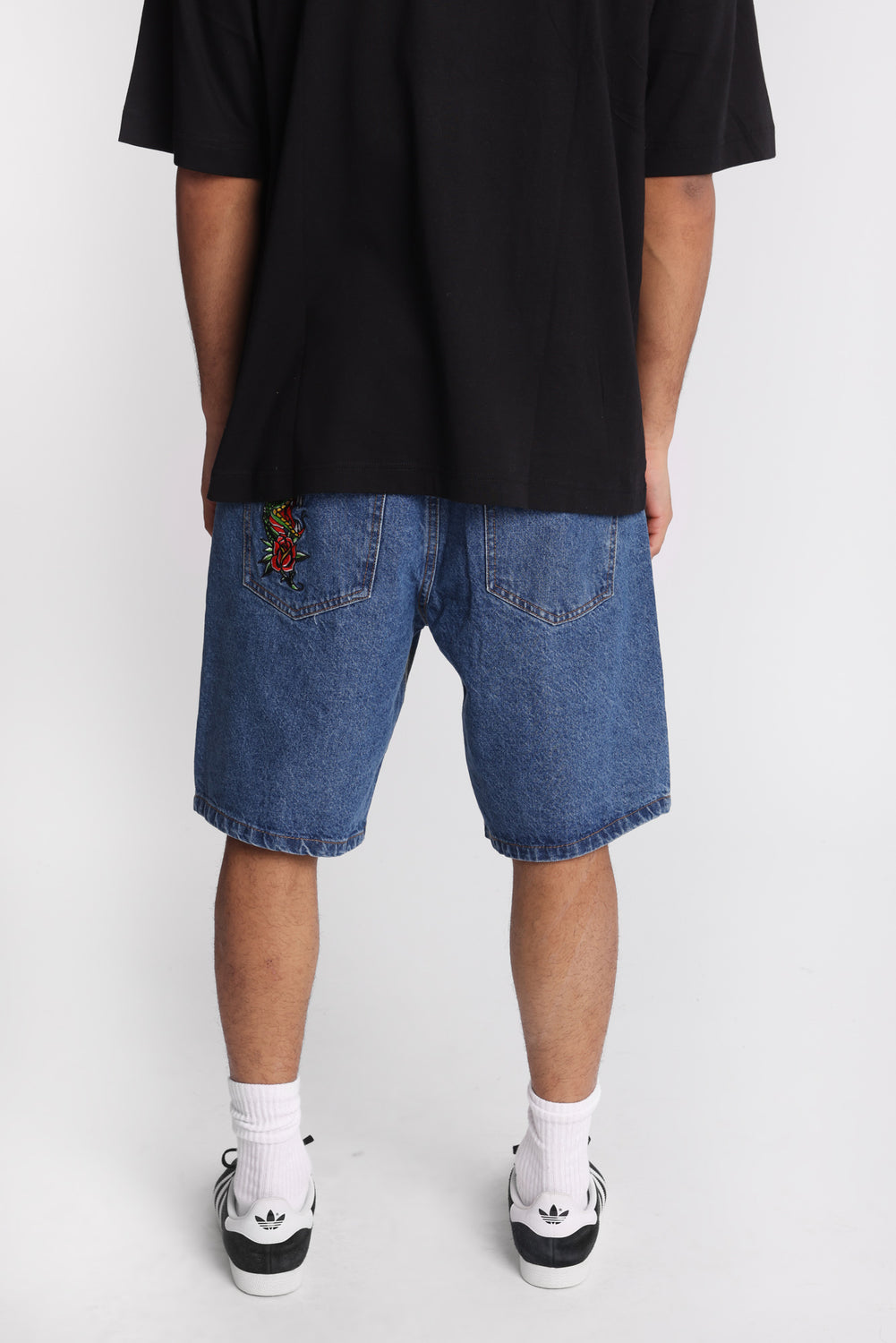 Loose Embroidered Denim Shorts Loose Embroidered Denim Shorts