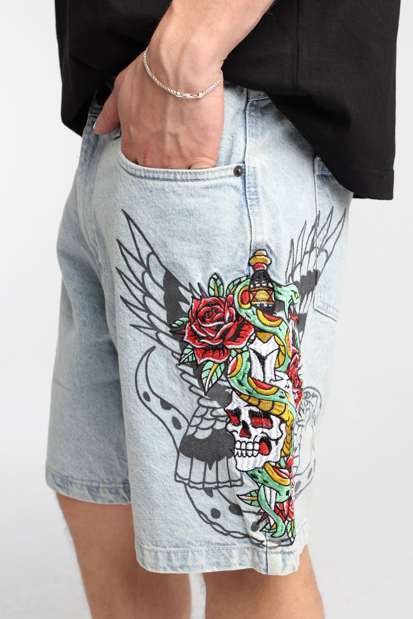 Loose Embroidered Denim Shorts - Light Blue /