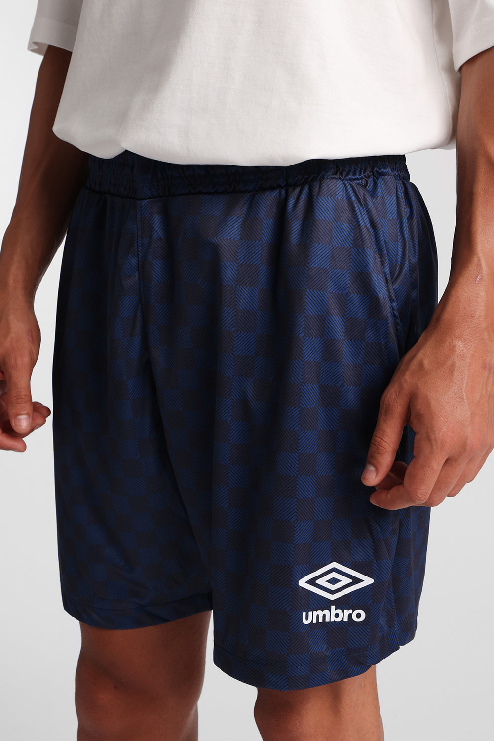 Short de soccer en maille à damier Umbro Short de soccer en maille à damier Umbro