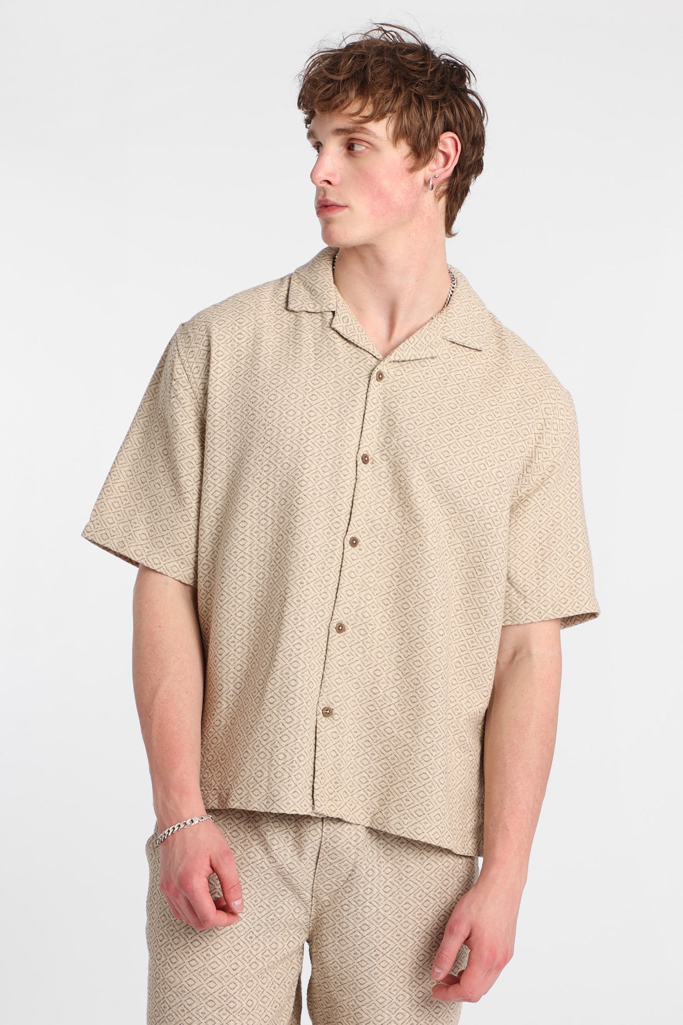 Textured Geometric Button-Up Shirt - Beige /