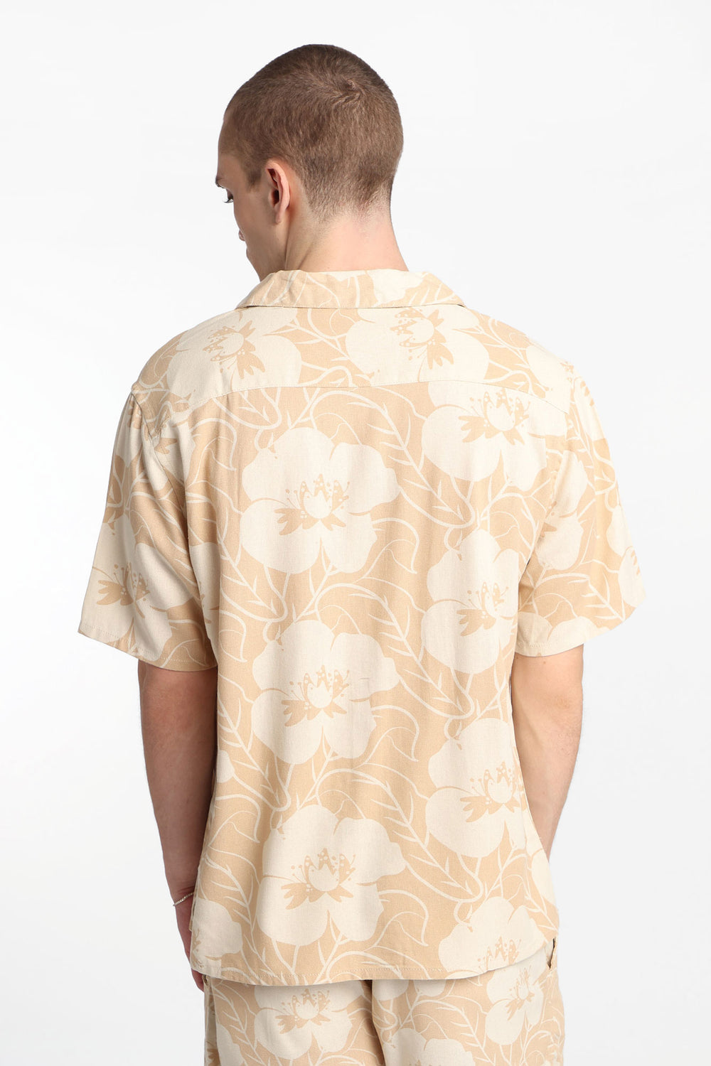 Linen-Blend Floral Button-Up Shirt Linen-Blend Floral Button-Up Shirt