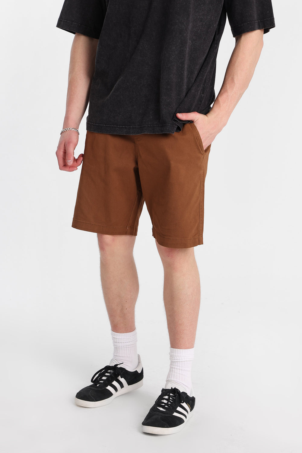 Twill Shorts 9