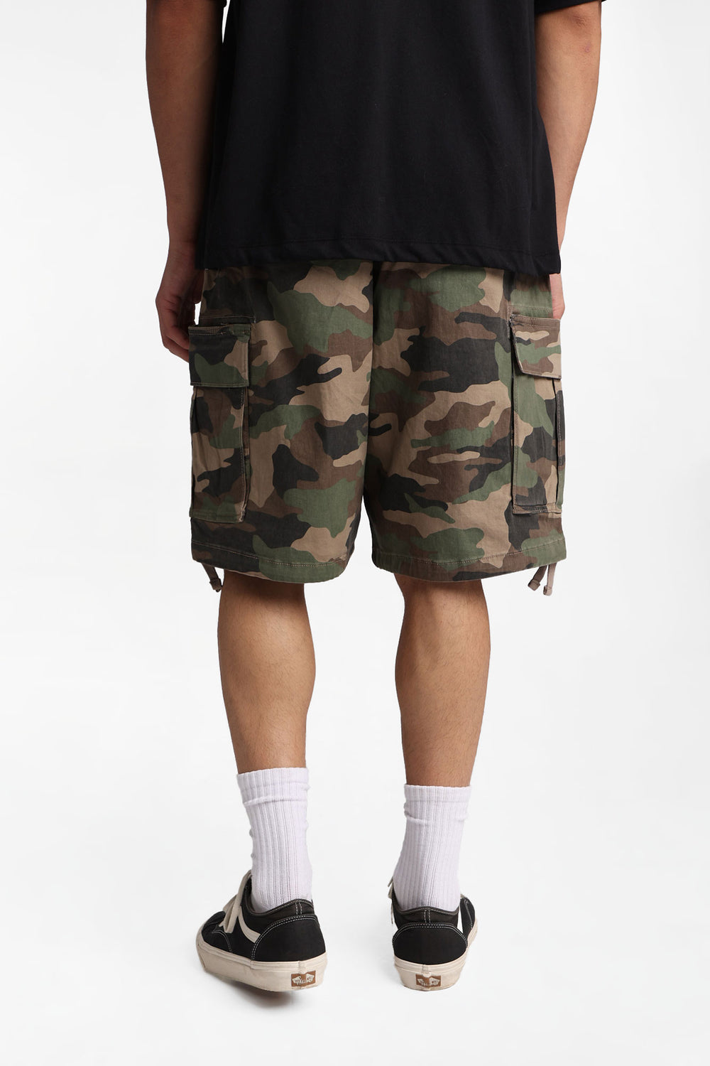 Multi-Pocket Loose Twill Shorts Multi-Pocket Loose Twill Shorts