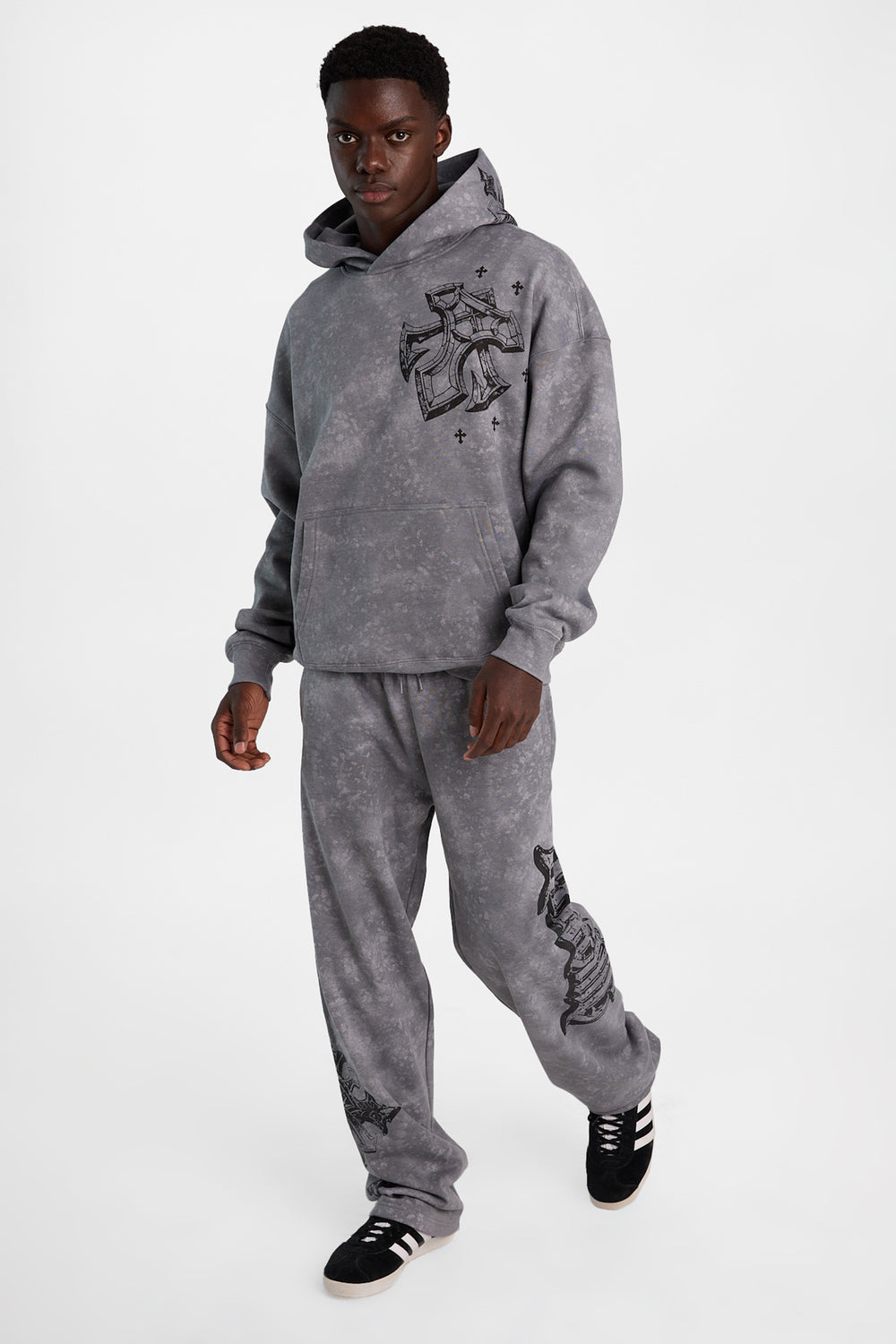 Pantalon en molleton délave imprimé à croix Arsenic Pantalon en molleton délave imprimé à croix Arsenic
