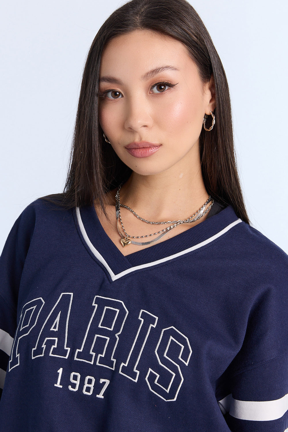 Graphic V-Neck Sweatshirt Graphic V-Neck Sweatshirt