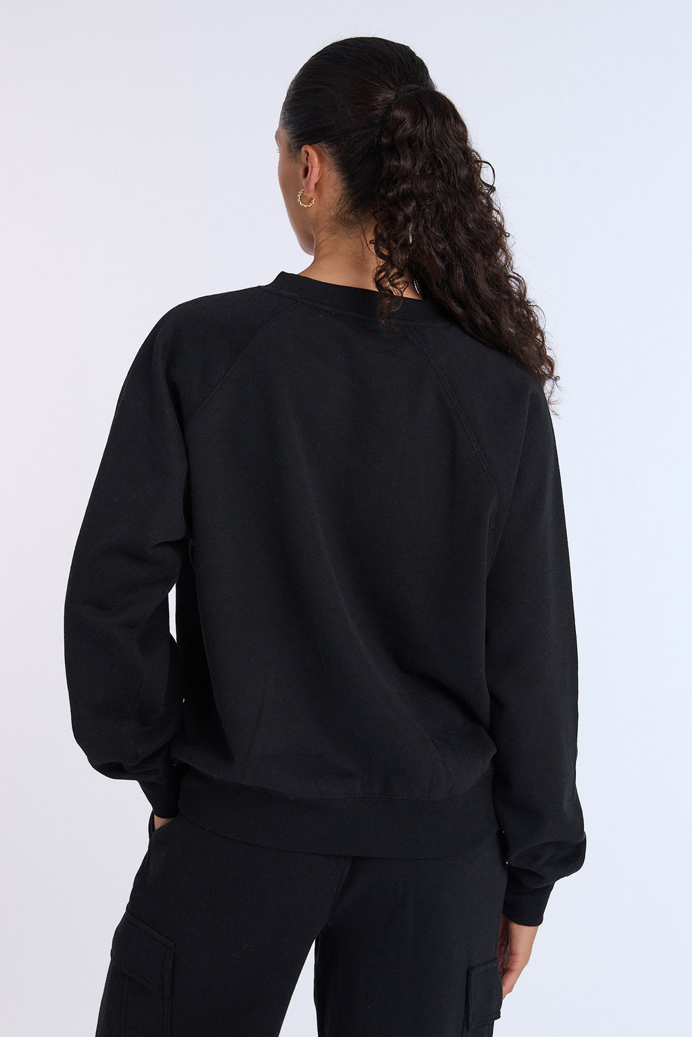 Graphic Raglan Sleeve Crewneck Sweatshirt Graphic Raglan Sleeve Crewneck Sweatshirt