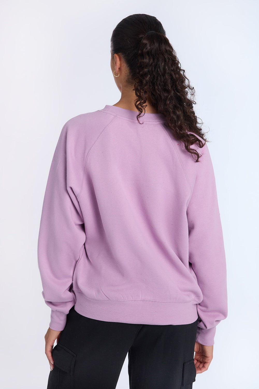 Graphic Raglan Sleeve Crewneck Sweatshirt Graphic Raglan Sleeve Crewneck Sweatshirt