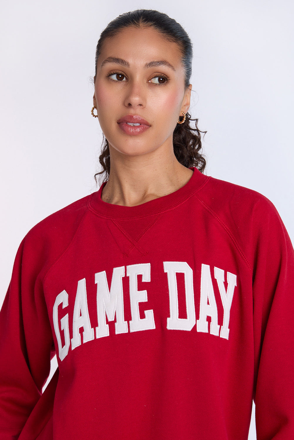 Graphic Raglan Sleeve Crewneck Sweatshirt Graphic Raglan Sleeve Crewneck Sweatshirt