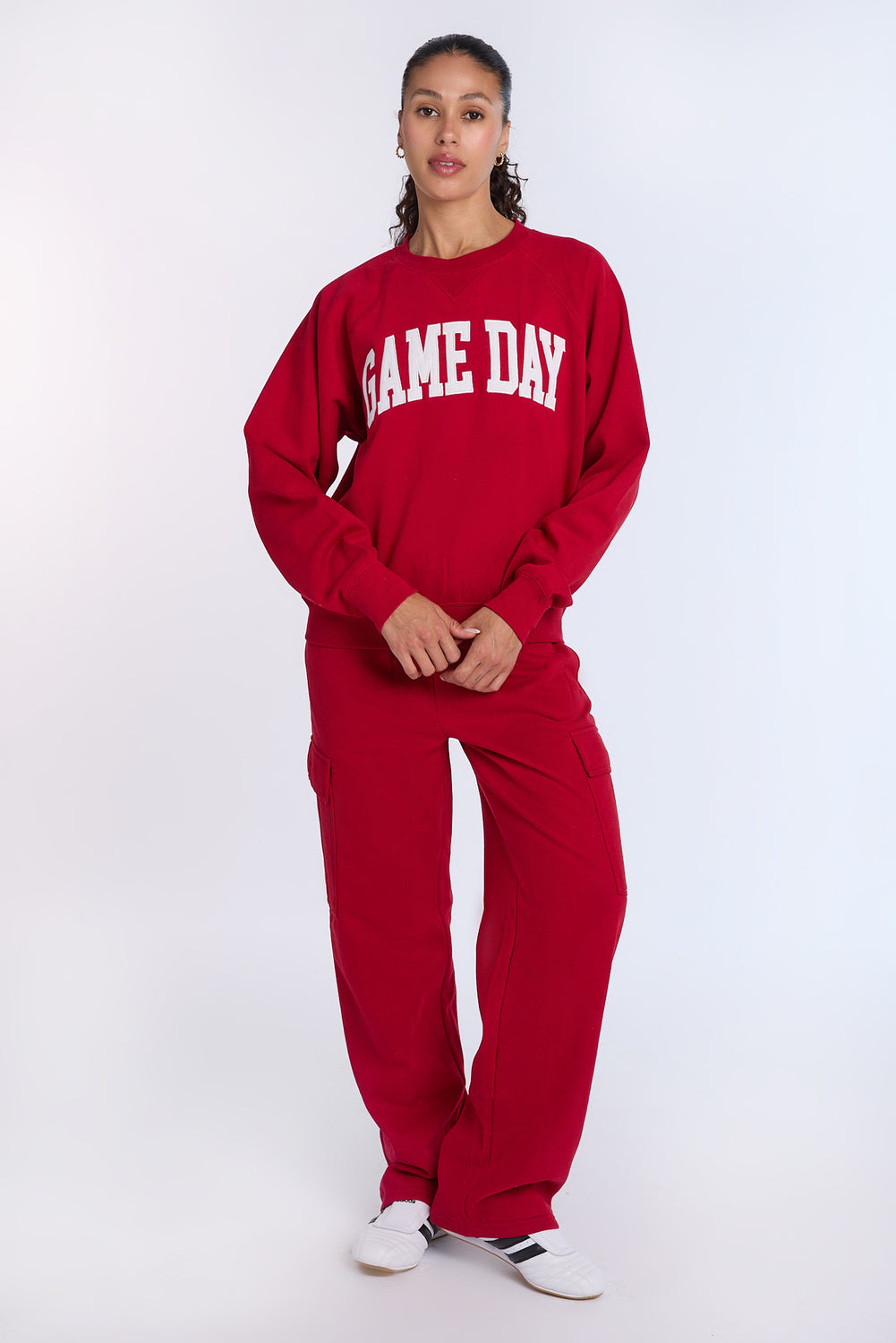 Graphic Raglan Sleeve Crewneck Sweatshirt Graphic Raglan Sleeve Crewneck Sweatshirt