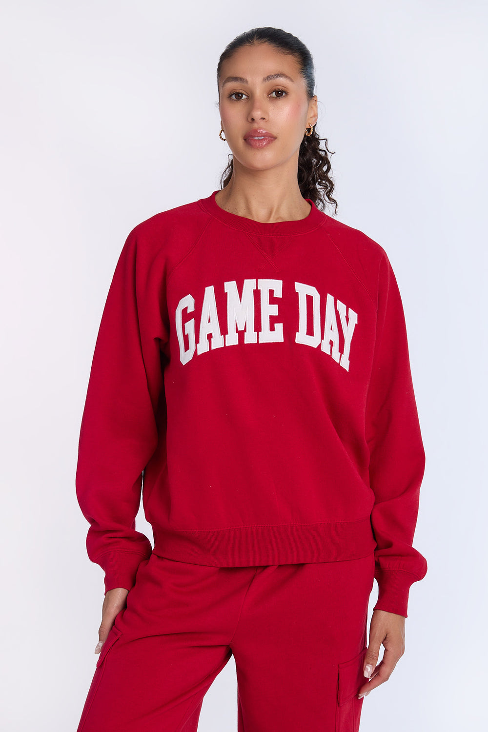 Graphic Raglan Sleeve Crewneck Sweatshirt Graphic Raglan Sleeve Crewneck Sweatshirt