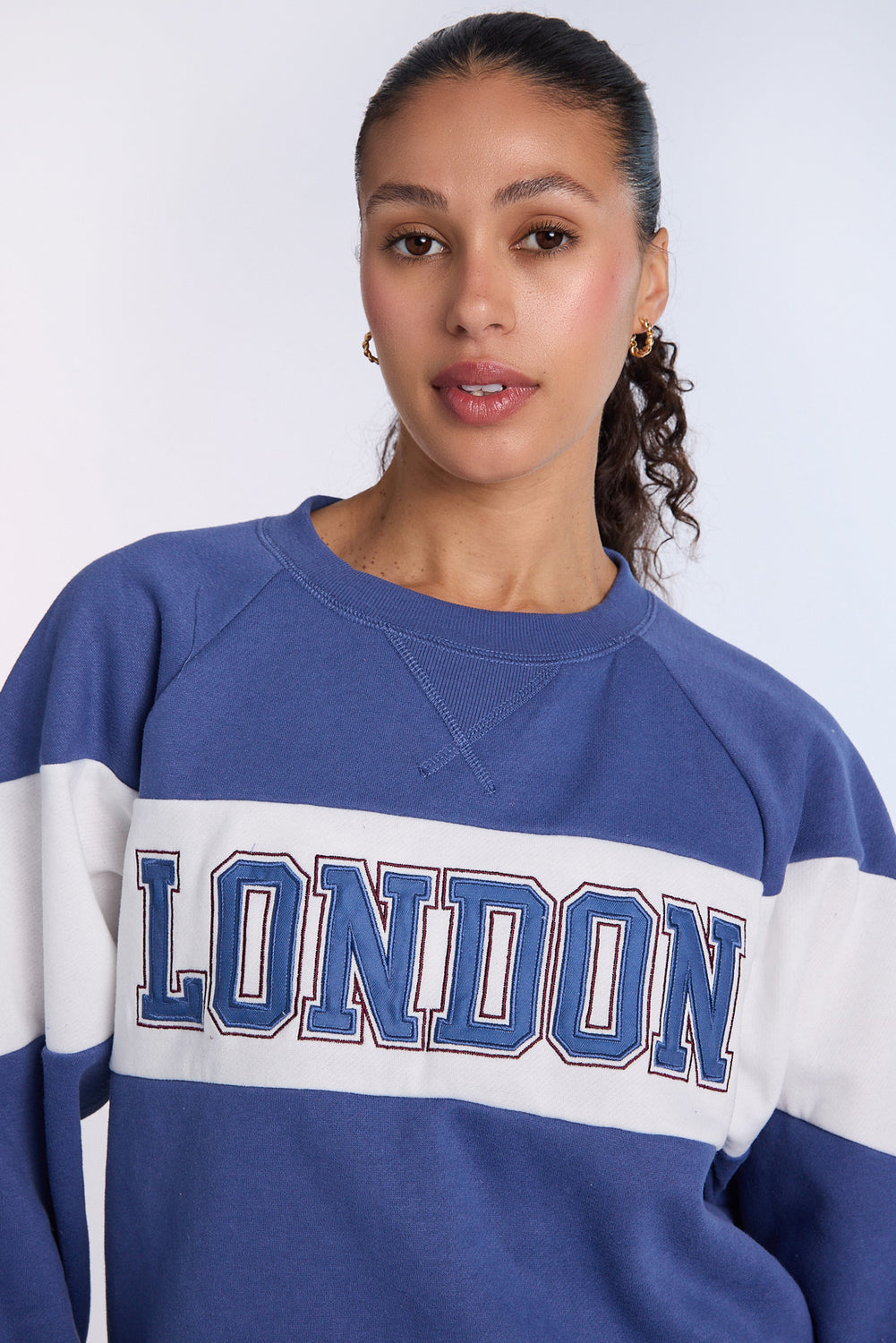Graphic Raglan Sleeve Crewneck Sweatshirt Graphic Raglan Sleeve Crewneck Sweatshirt