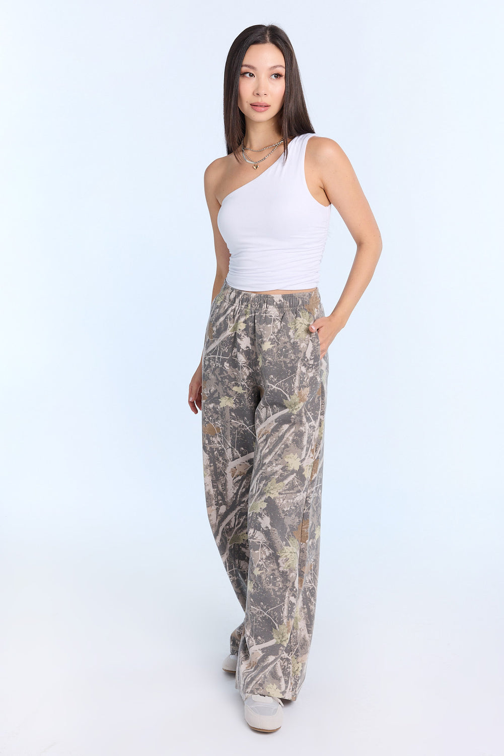 Wide-Leg Sweatpant Wide-Leg Sweatpant