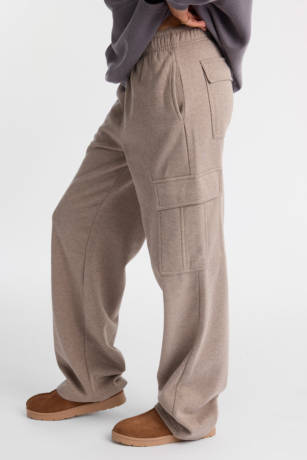 Pantalon en molleton cargo à jambe large Pantalon en molleton cargo à jambe large