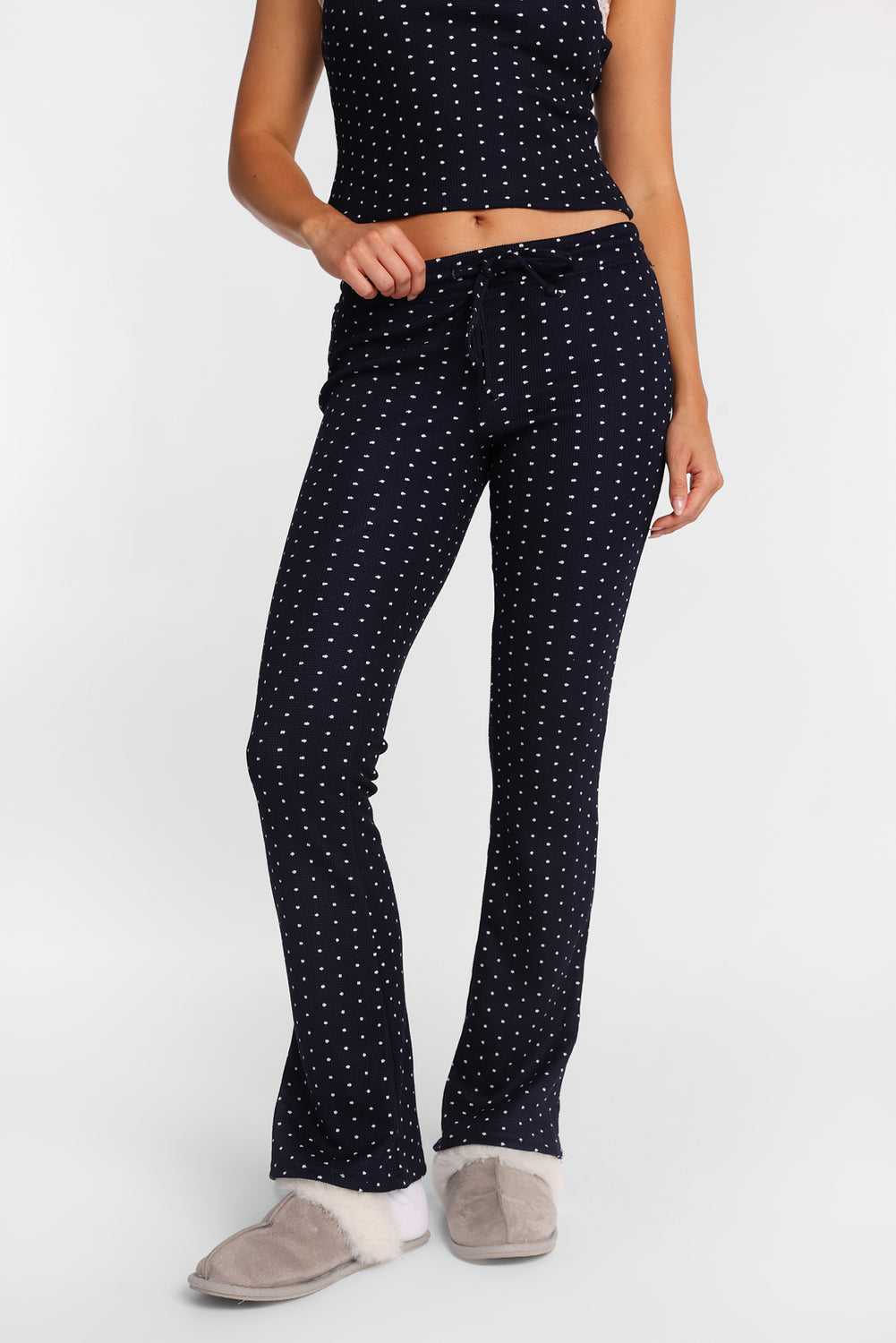 Pantalon pyjama à jambe semi-évasée en tricot gaufré Pantalon pyjama à jambe semi-évasée en tricot gaufré