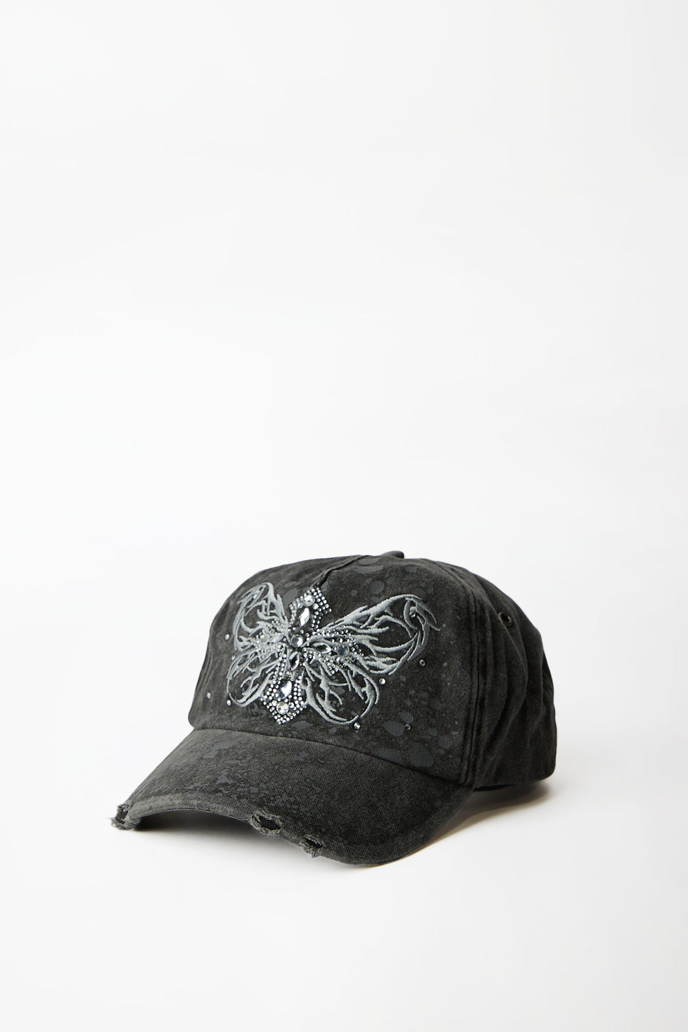 Casquette papillon brodé et croix cloutée Casquette papillon brodé et croix cloutée
