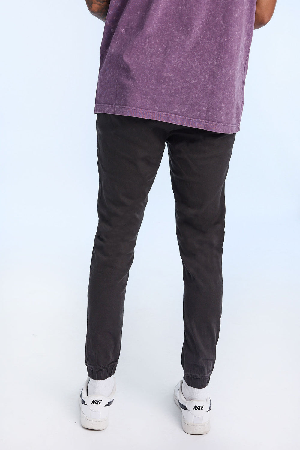 Jogger en sergé coupe slim homme Jogger en sergé coupe slim homme