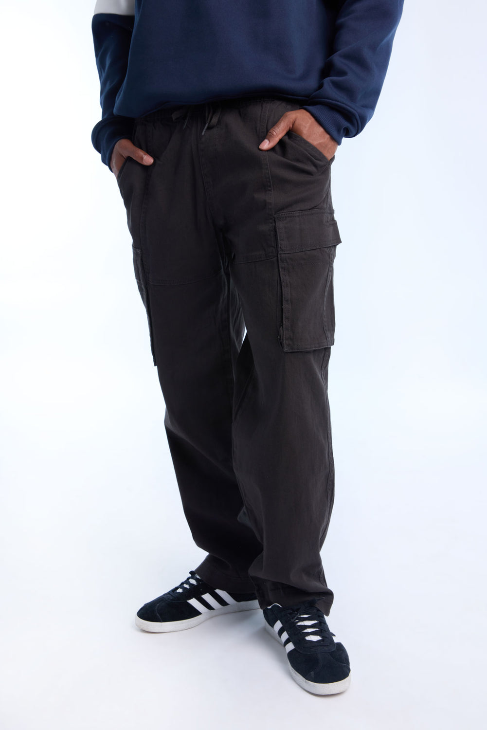 Pantalon cargo en sergé ultra ample homme Pantalon cargo en sergé ultra ample homme