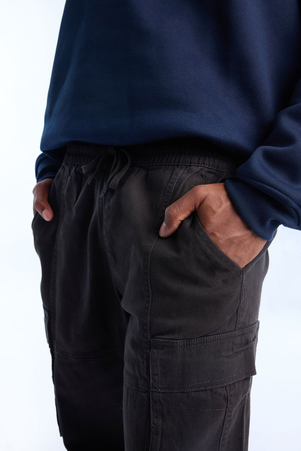 Pantalon cargo en sergé ultra ample homme Pantalon cargo en sergé ultra ample homme