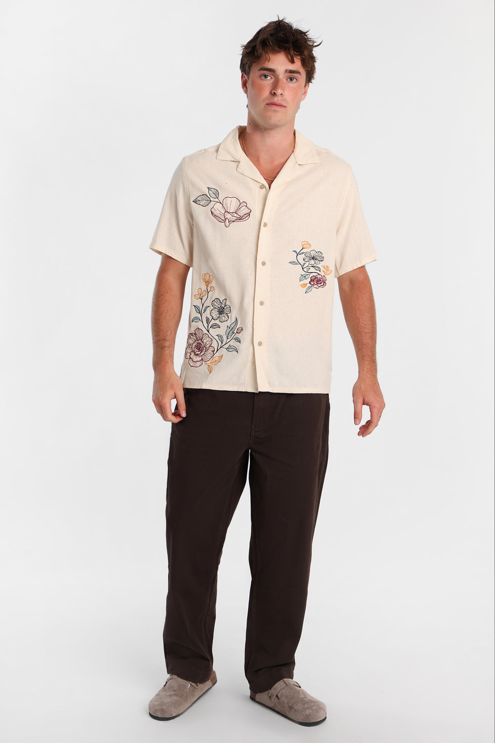Pantalon ample en sergé plissé Pantalon ample en sergé plissé