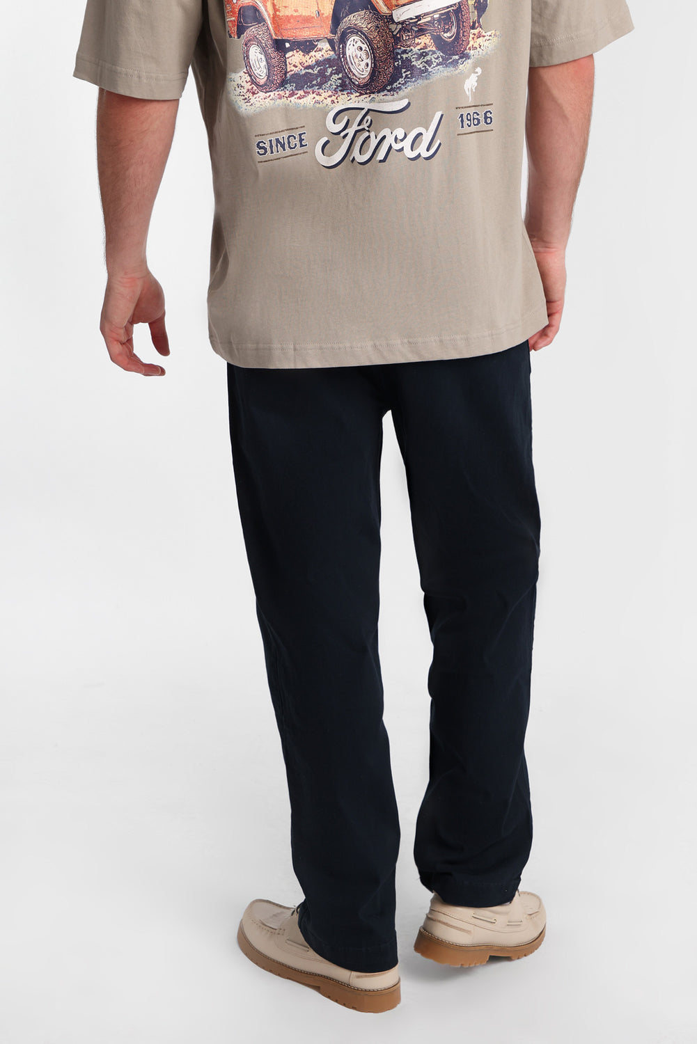 Pantalon ample en sergé plissé Pantalon ample en sergé plissé