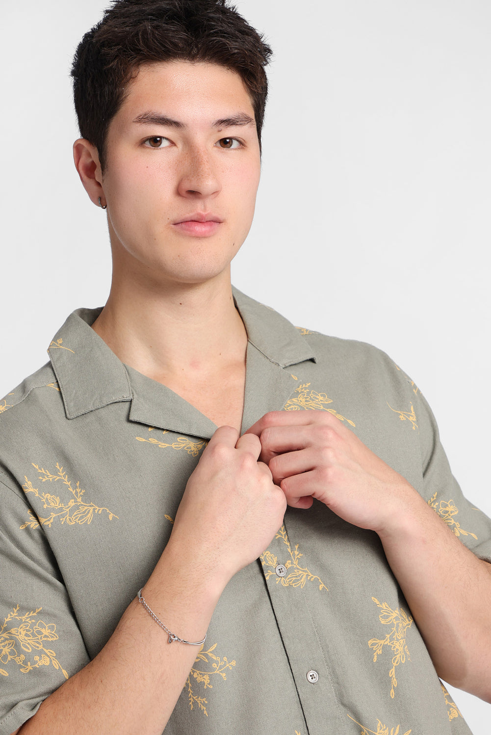 Chemise boutonnée à imprimé floral Chemise boutonnée à imprimé floral