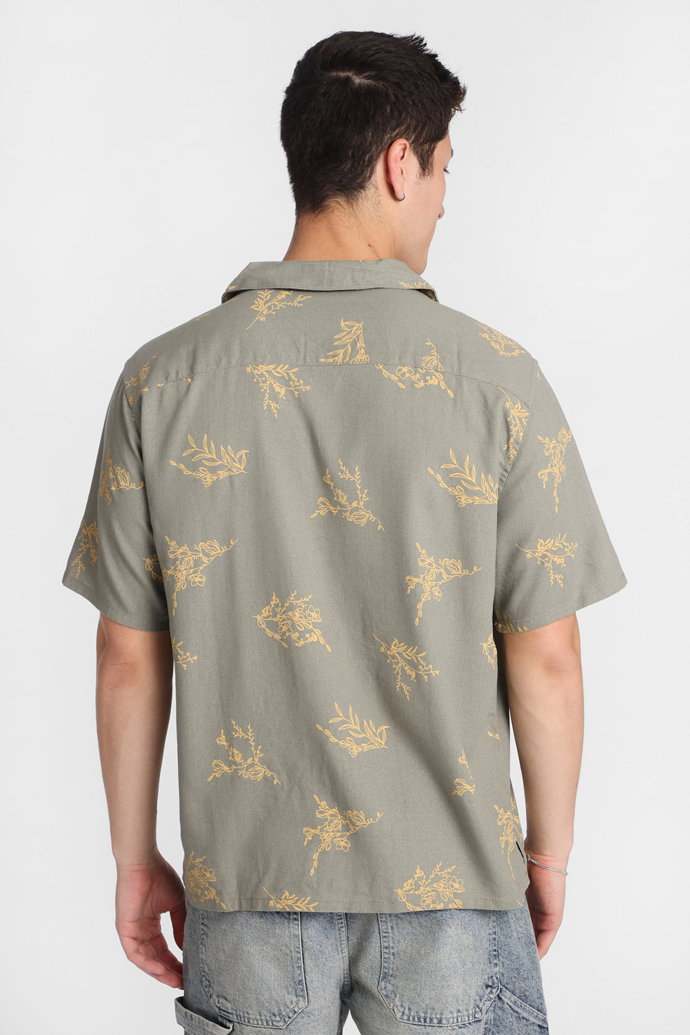 Chemise boutonnée à imprimé floral Chemise boutonnée à imprimé floral