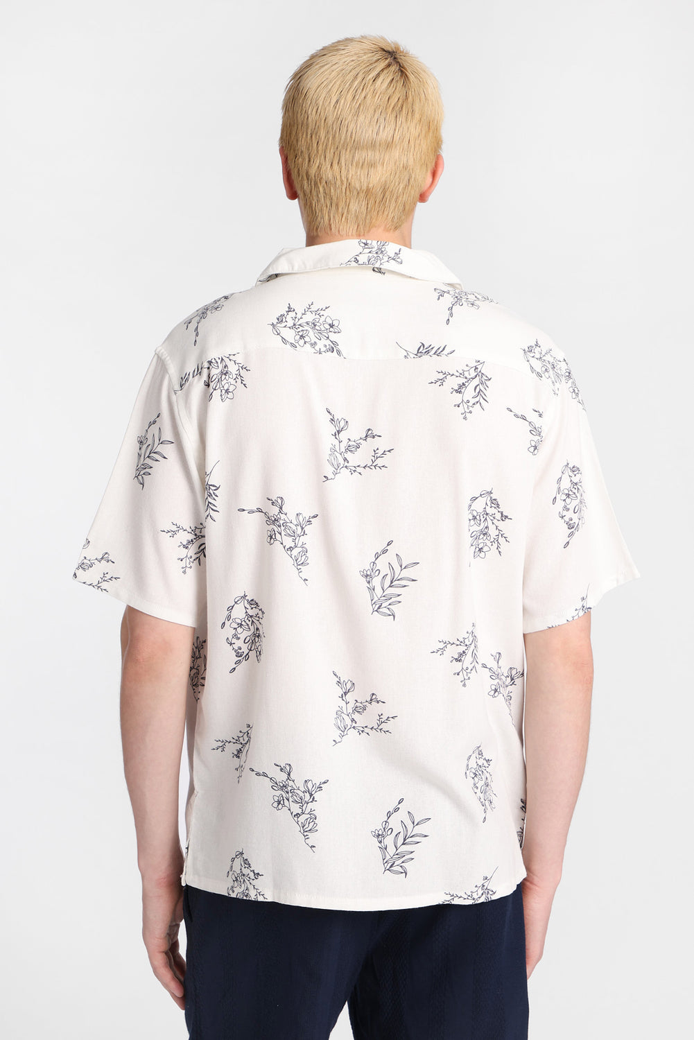 Floral Print Short Sleeve Button-Up Shirt Floral Print Short Sleeve Button-Up Shirt