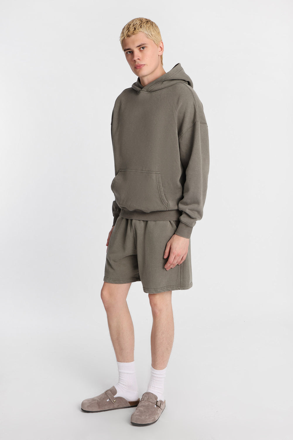 Short en molleton délavé Short en molleton délavé