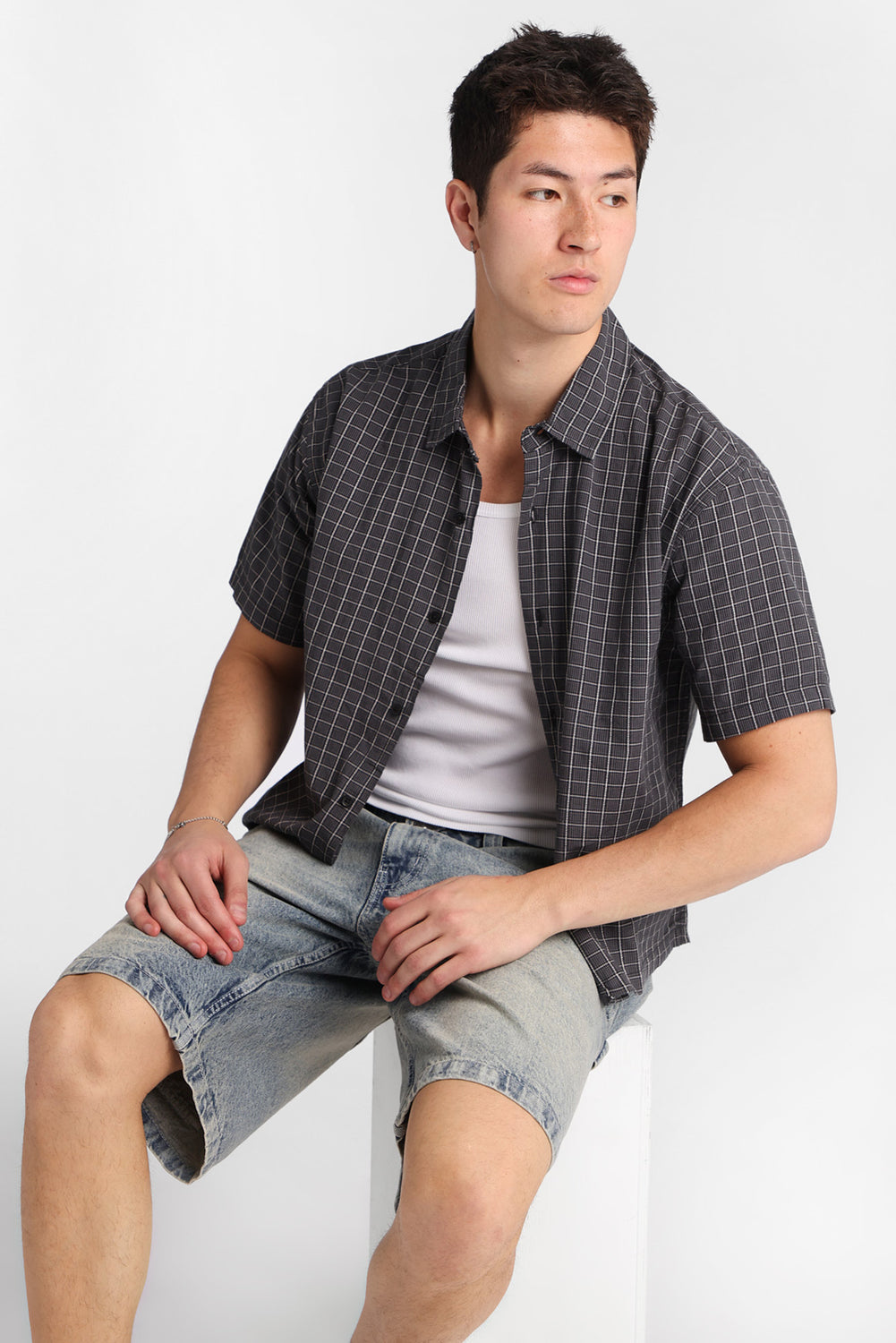 Cropped Plaid Short Sleeve Button-Up Shirt Cropped Plaid Short Sleeve Button-Up Shirt