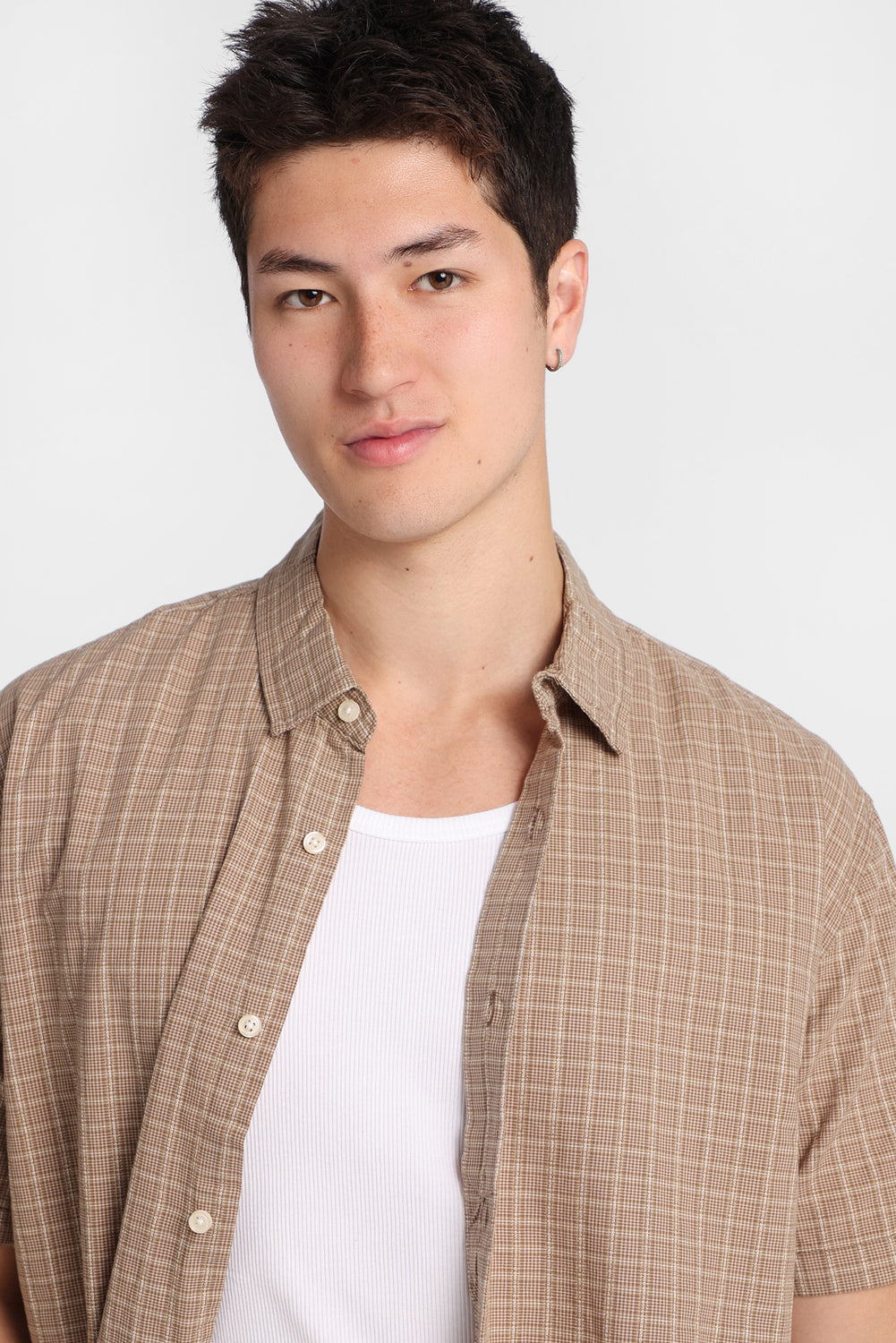 Cropped Plaid Short Sleeve Button-Up Shirt Cropped Plaid Short Sleeve Button-Up Shirt