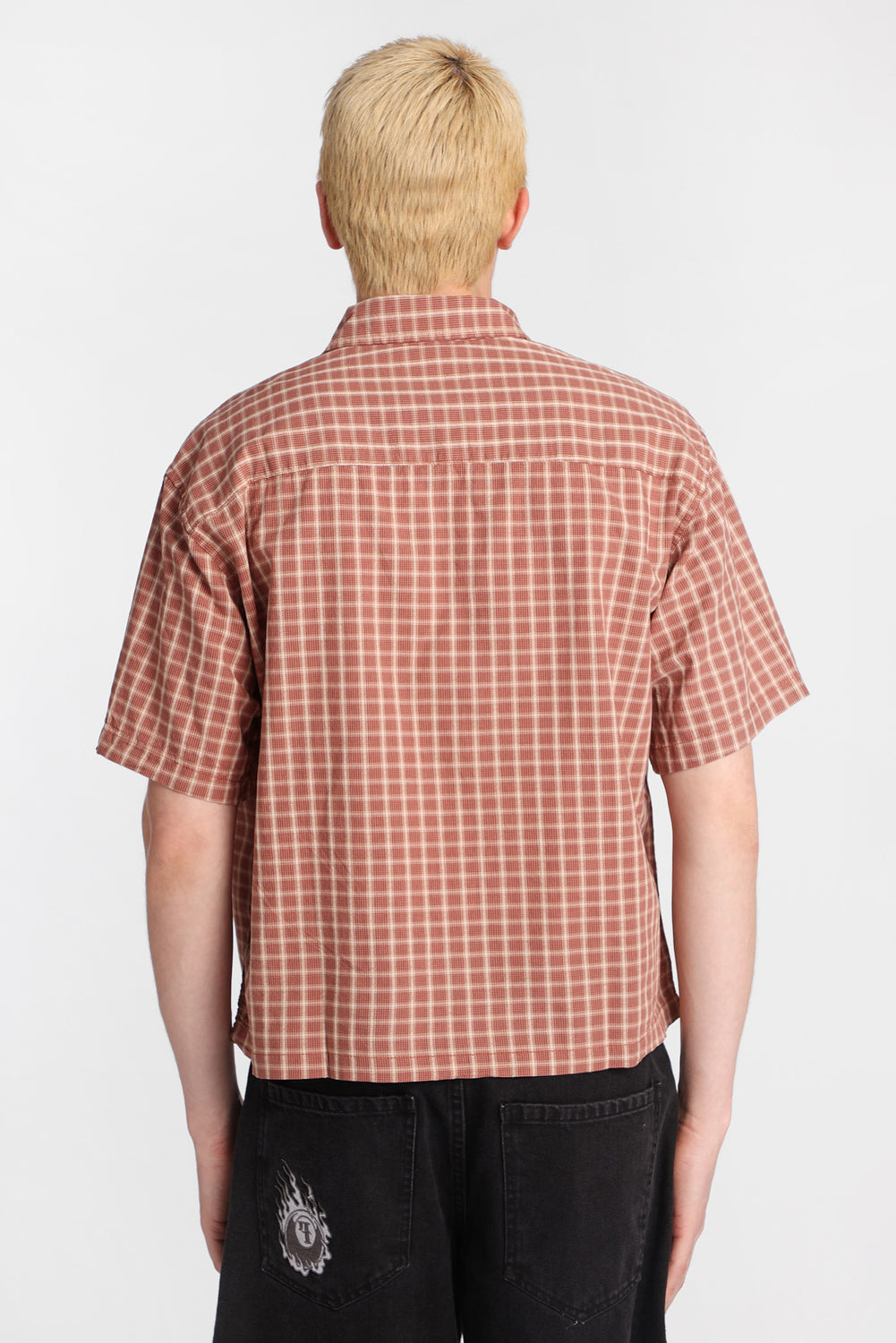 Cropped Plaid Short Sleeve Button-Up Shirt Cropped Plaid Short Sleeve Button-Up Shirt