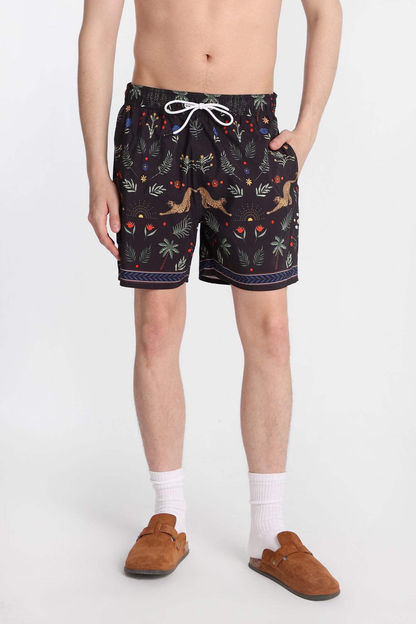 Jungle Print 5.5" Swim Shorts - Black /