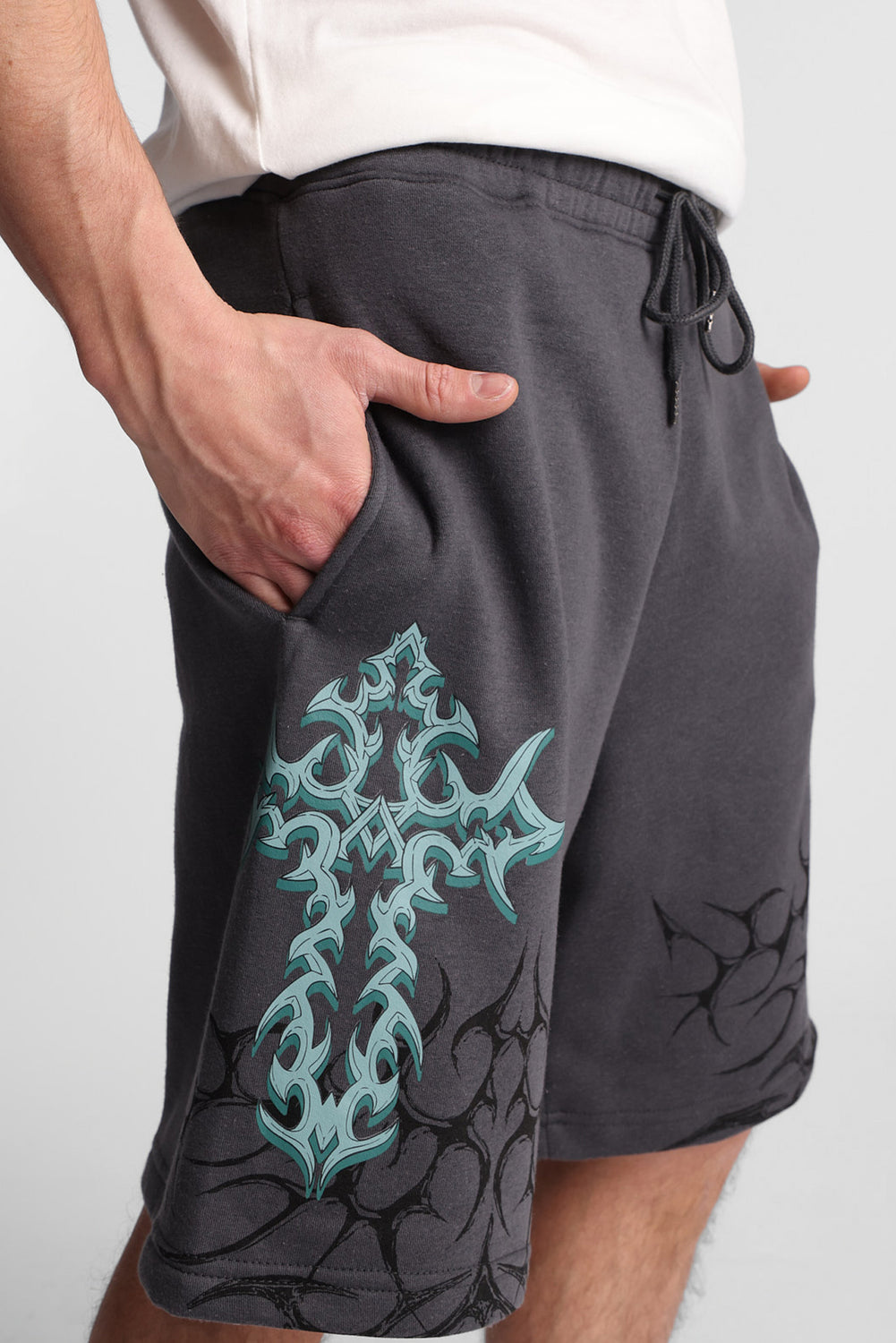 Short en molleton imprimé croix Arsenic Short en molleton imprimé croix Arsenic