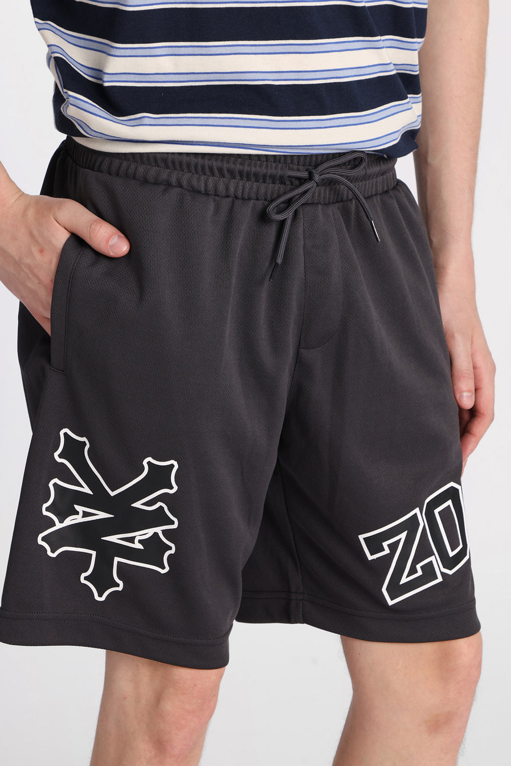 Short en maille imprimé logo Zoo York Short en maille imprimé logo Zoo York