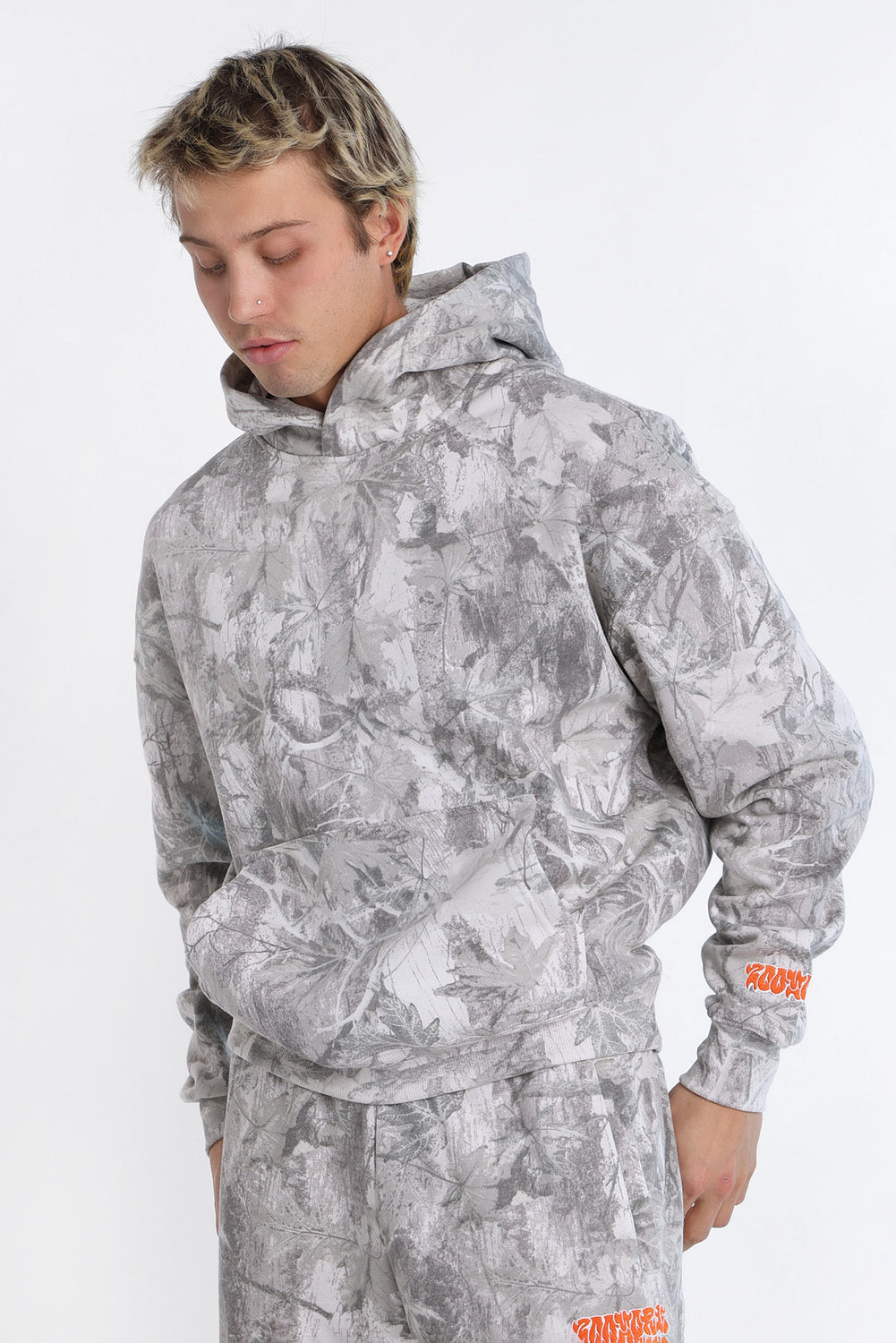 Zoo York Embroidered Tree Camouflage Hoodie Zoo York Embroidered Tree Camouflage Hoodie