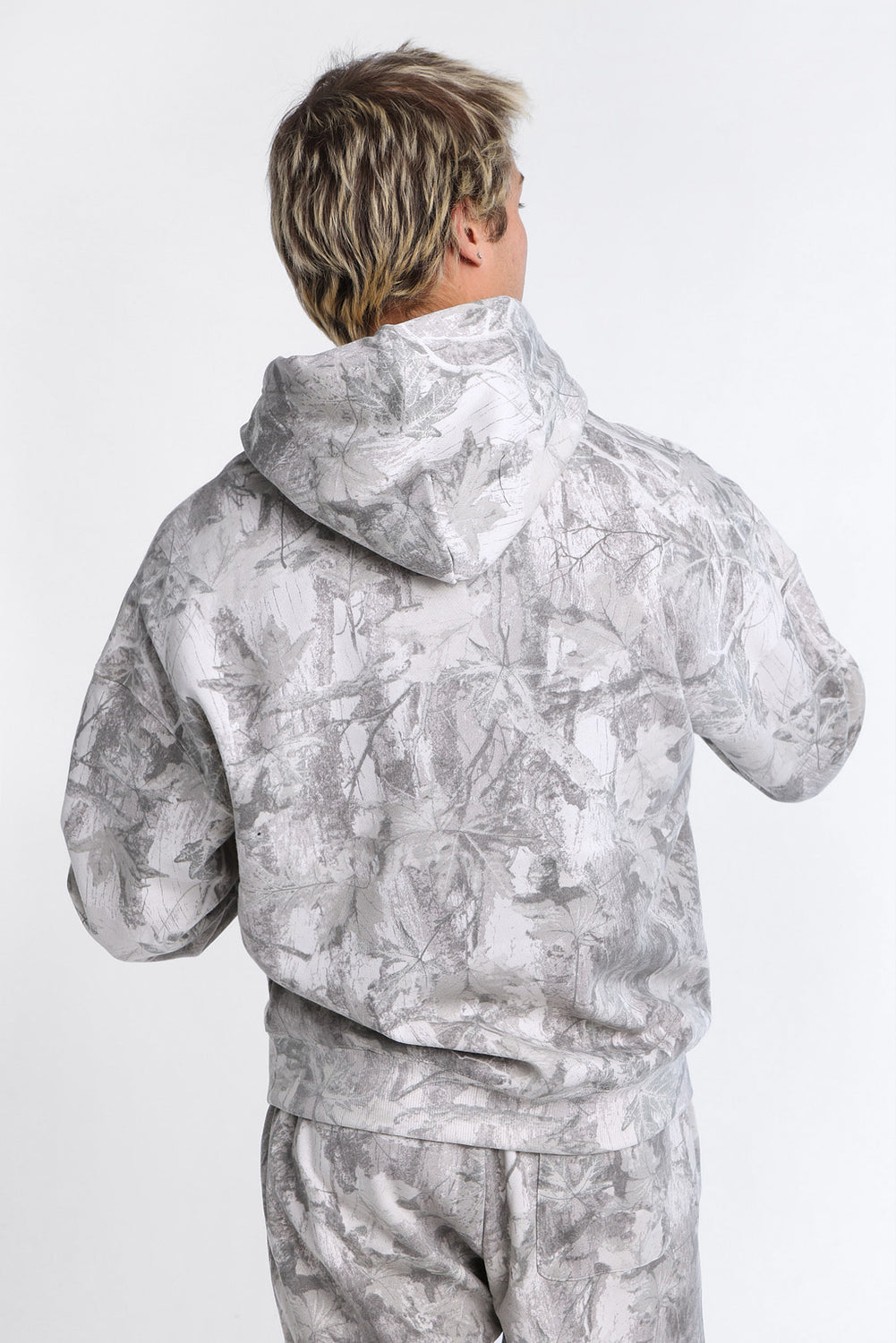 Zoo York Embroidered Tree Camouflage Hoodie Zoo York Embroidered Tree Camouflage Hoodie