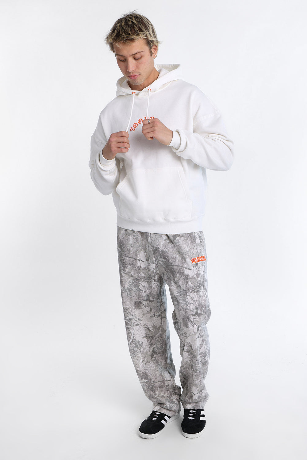 Zoo York Embroidered Contrast Hoodie Zoo York Embroidered Contrast Hoodie