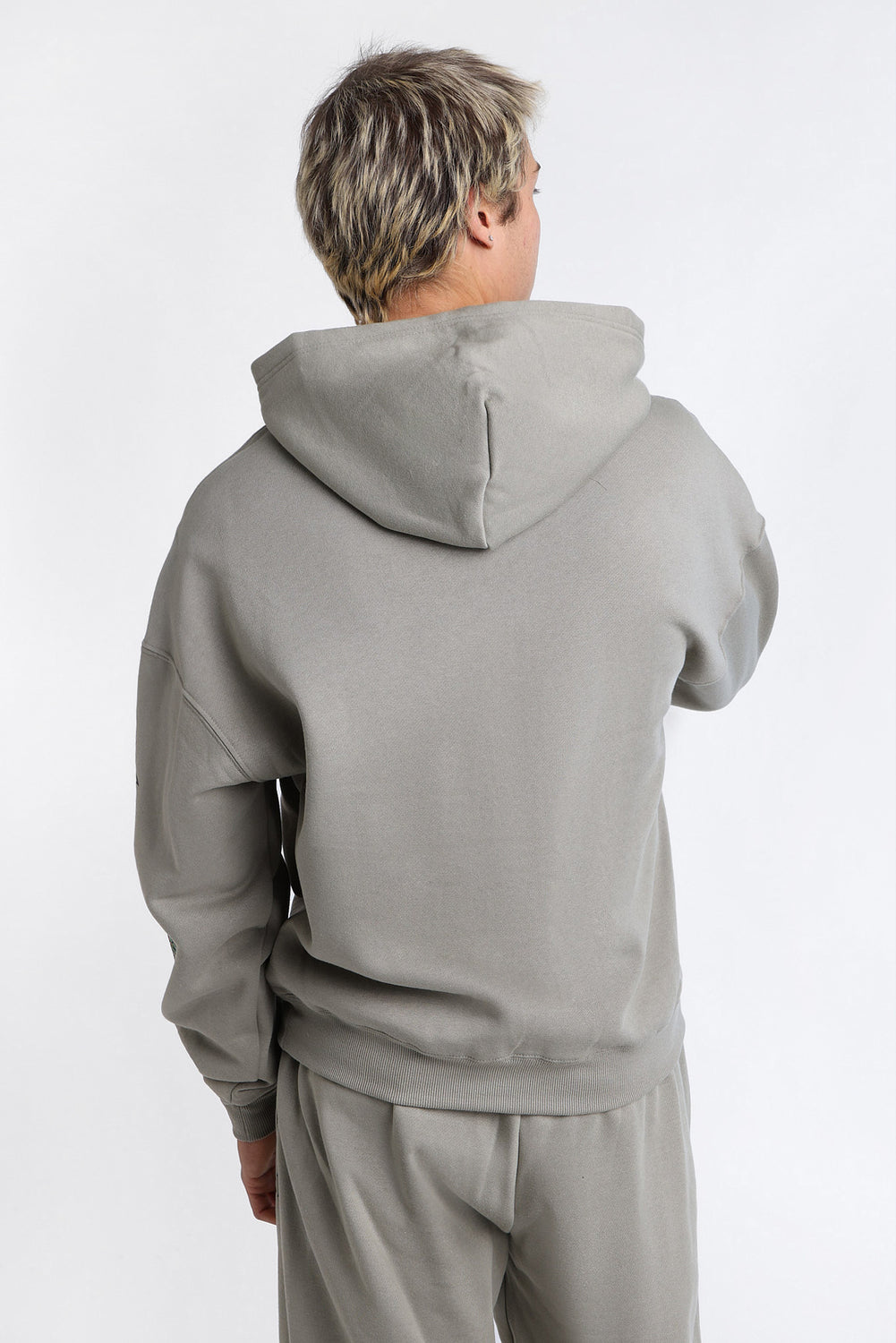 Haut à capuchon imprimé aigle Arsenic Haut à capuchon imprimé aigle Arsenic