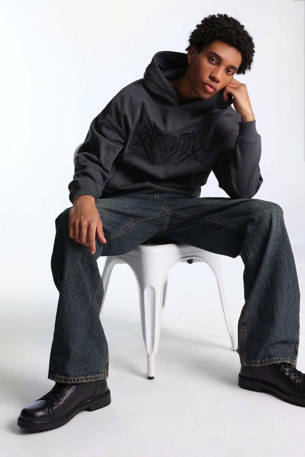 Haut à capuchon brodé Arsenic Haut à capuchon brodé Arsenic