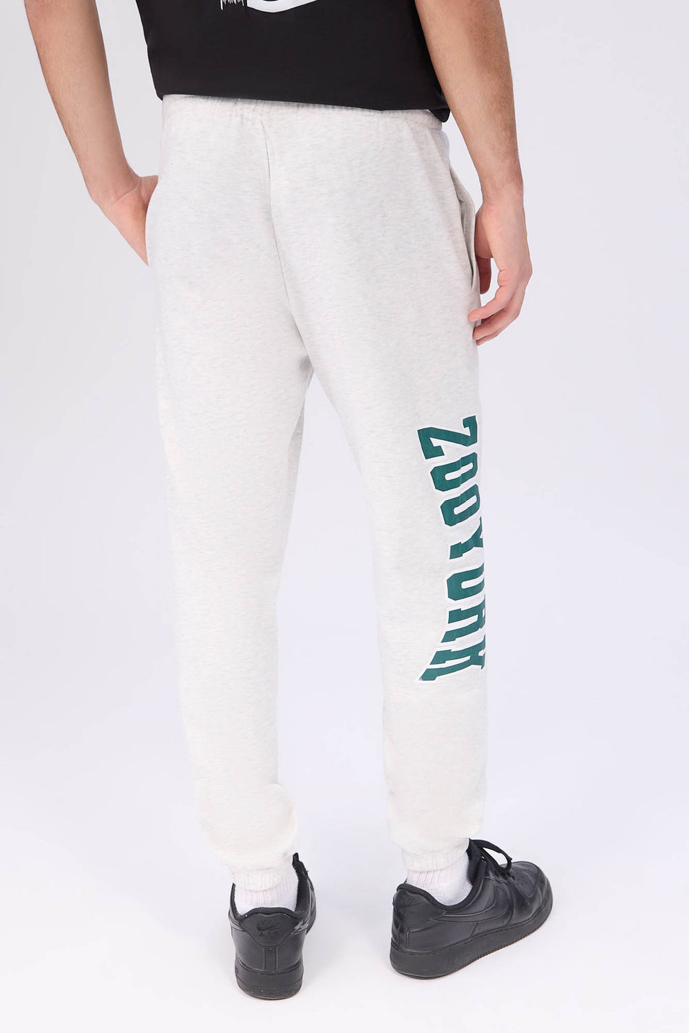 Zoo York Mens Varsity Logo Sweatpant Zoo York Mens Varsity Logo Sweatpant