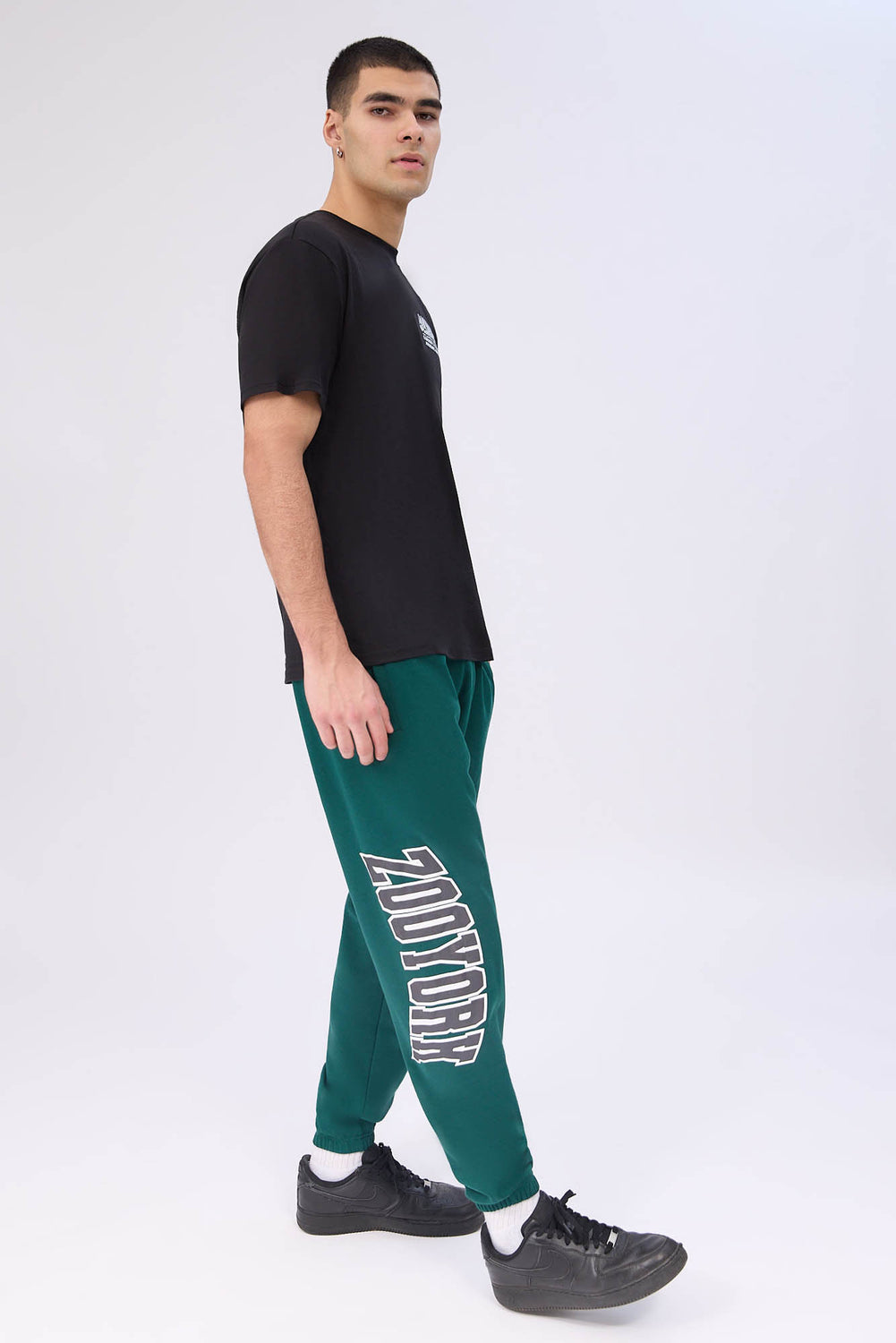 Jogger en molleton imprimé logo Zoo York homme Jogger en molleton imprimé logo Zoo York homme