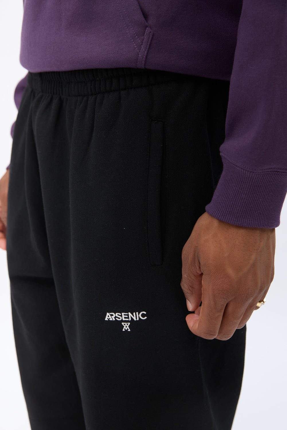 Jogger en molleton logo brodé Arsenic homme Jogger en molleton logo brodé Arsenic homme