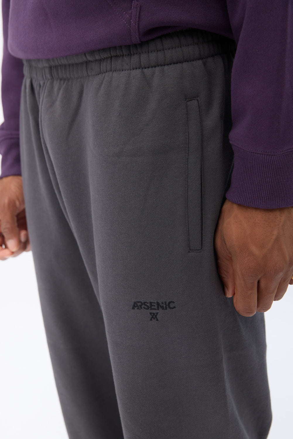 Jogger en molleton logo brodé Arsenic homme Jogger en molleton logo brodé Arsenic homme